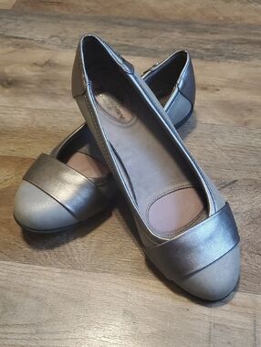 Metallic Two-Tone Women's Ballet Flats